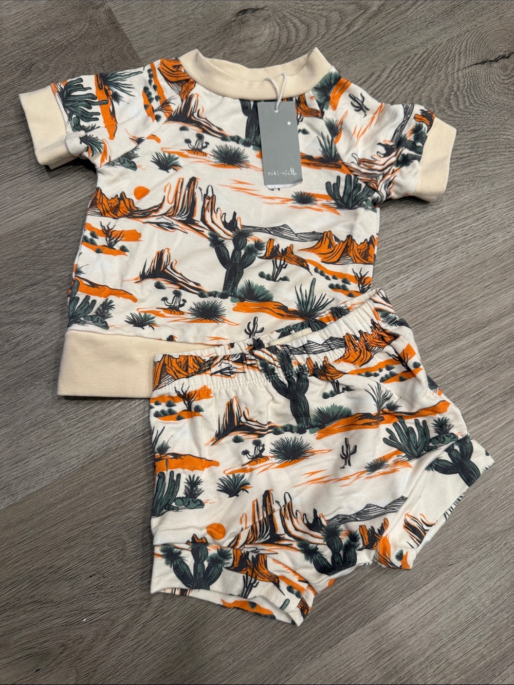 MIKI MIETTE WESTERN FRONT SET